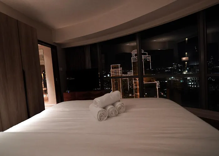 Luxe 1br Panorama At Novotel Aqua Aparthotel Manila